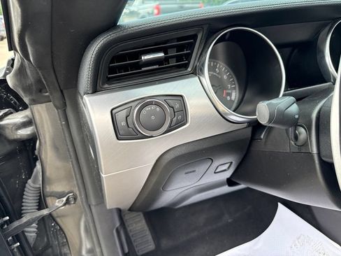 Used 2019 Ford Mustang GT Premium RWD image 33