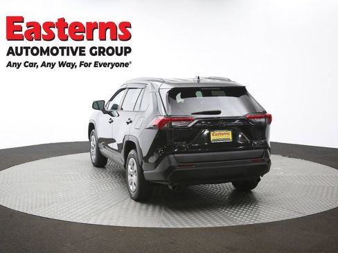 Used 2021 Toyota RAV4 LE AWD/4WD image 64