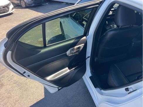 Used 2014 Lexus CT 200h w/ F Sport w/Nuluxe Interior image 24