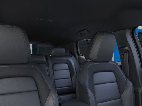 New 2026 Chevrolet Equinox EV LT image 32