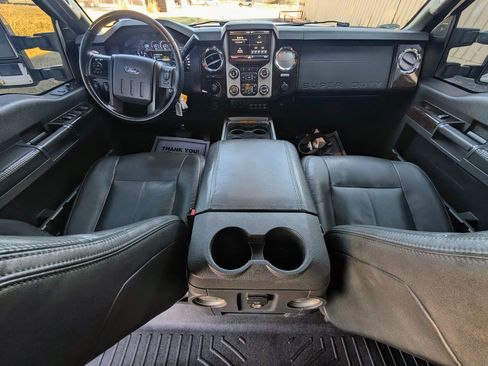 Used 2013 Ford F250 Platinum w/ FX4 Off Road Pkg image 13