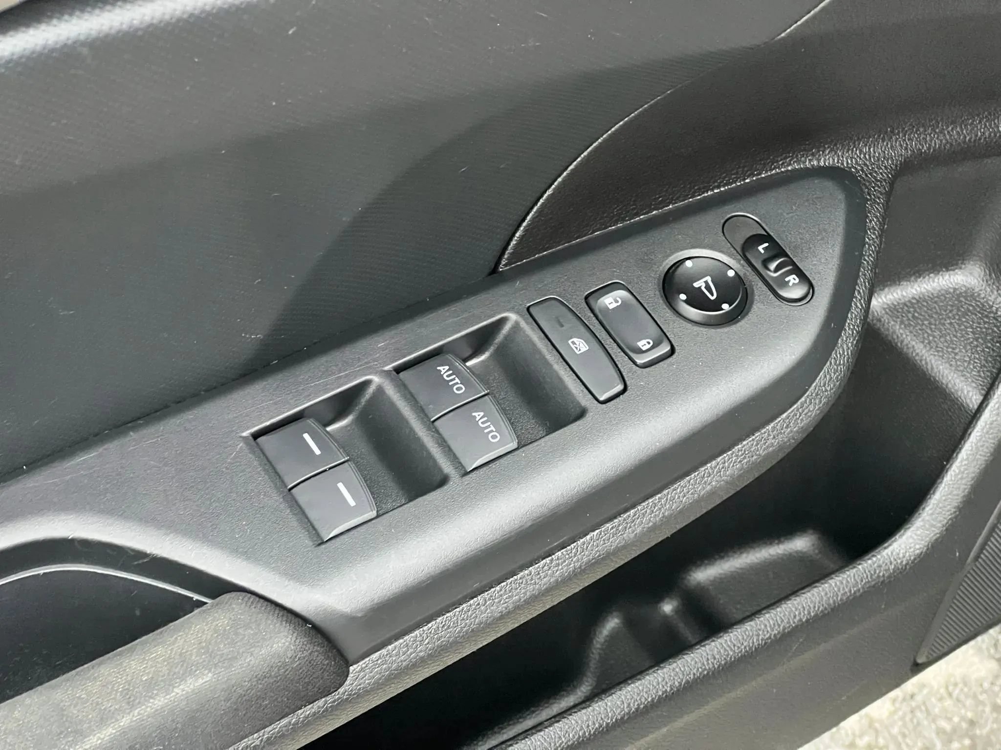 Used 2017 Honda Civic Sport image 29