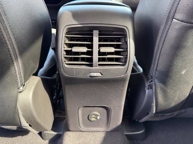 Used 2022 Ford Escape Titanium w/ Titanium Premium Package FWD image 23