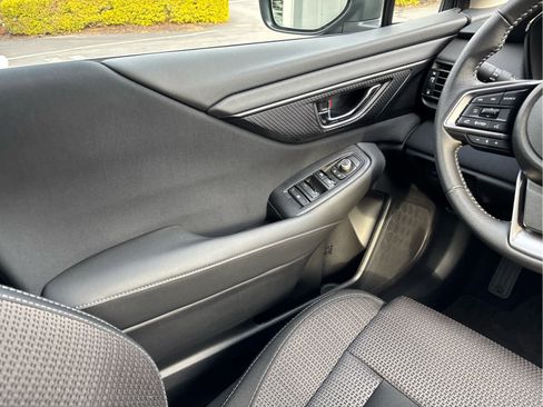 Used 2025 Subaru Outback Premium image 17