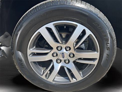 Used 2023 Ford Expedition Max Limited image 13