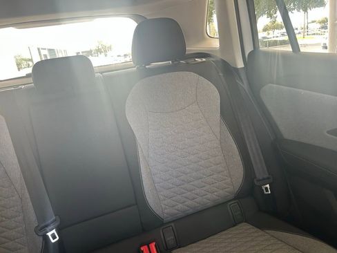 Used 2025 Volkswagen Tiguan S image 14