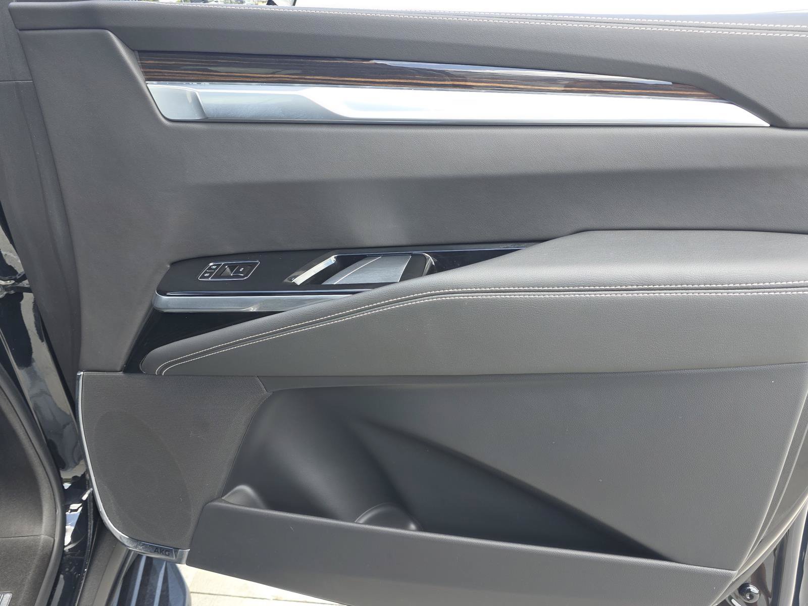 Used 2026 Cadillac Escalade 2WD w/ LPO, Floor Liner Package image 17