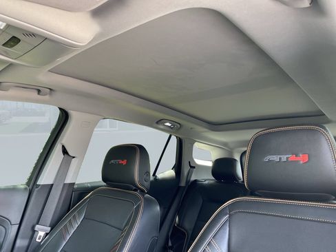 Used 2024 GMC Terrain AT4 AWD/4WD image 28