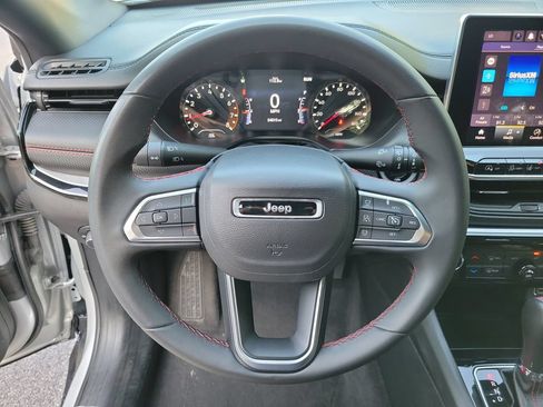 Used 2024 Jeep Compass Trailhawk AWD/4WD image 29