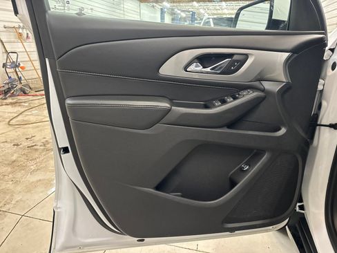 Used 2018 Chevrolet Traverse LT AWD/4WD image 7