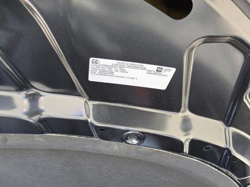 Used 2025 Buick Enclave Preferred FWD image 12