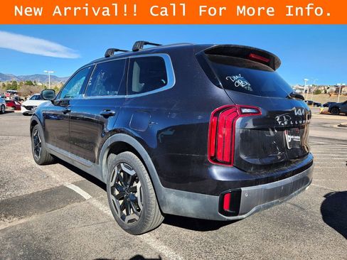 Used 2025 Kia Telluride S image 4