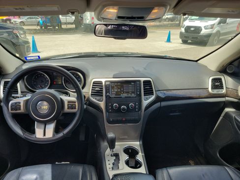 Used 2013 Jeep Grand Cherokee Laredo RWD image 8