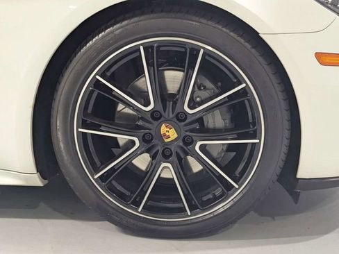 Used 2018 Porsche Panamera 4S w/ Premium Package Plus image 29