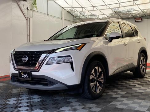 Used 2022 Nissan Rogue SV w/ SV Premium Package AWD/4WD image 3