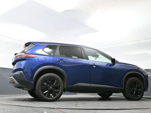 Used 2023 Nissan Rogue SV image 24