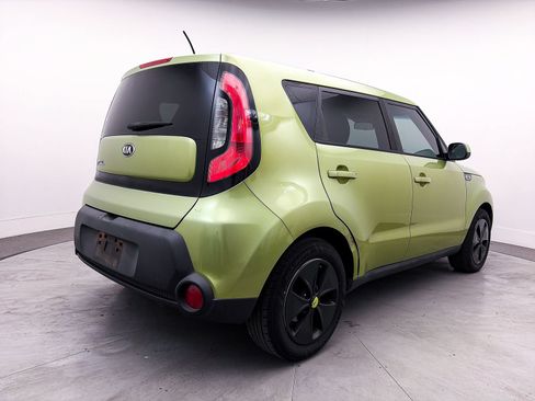Used 2016 Kia Soul FWD image 7
