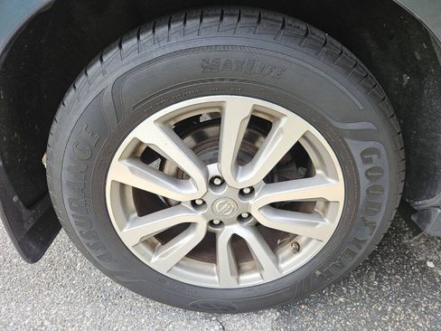 Used 2015 Nissan Pathfinder SL w/ SL Premium Package FWD image 33