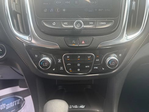 Used 2022 Chevrolet Equinox Premier FWD image 41