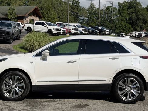 Used 2025 Cadillac XT5 Premium Luxury w/ Technology Package AWD/4WD image 5