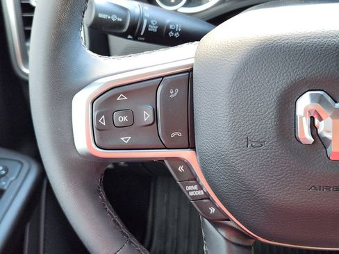 Used 2025 RAM 1500 Big Horn AWD/4WD image 18