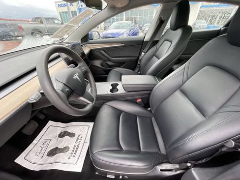 Used 2023 Tesla Model 3 Standard Range RWD image 12