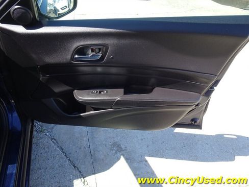 Used 2014 Acura ILX w/ Technology Package FWD image 32