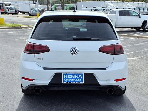 Used 2018 Volkswagen GTI Autobahn image 6