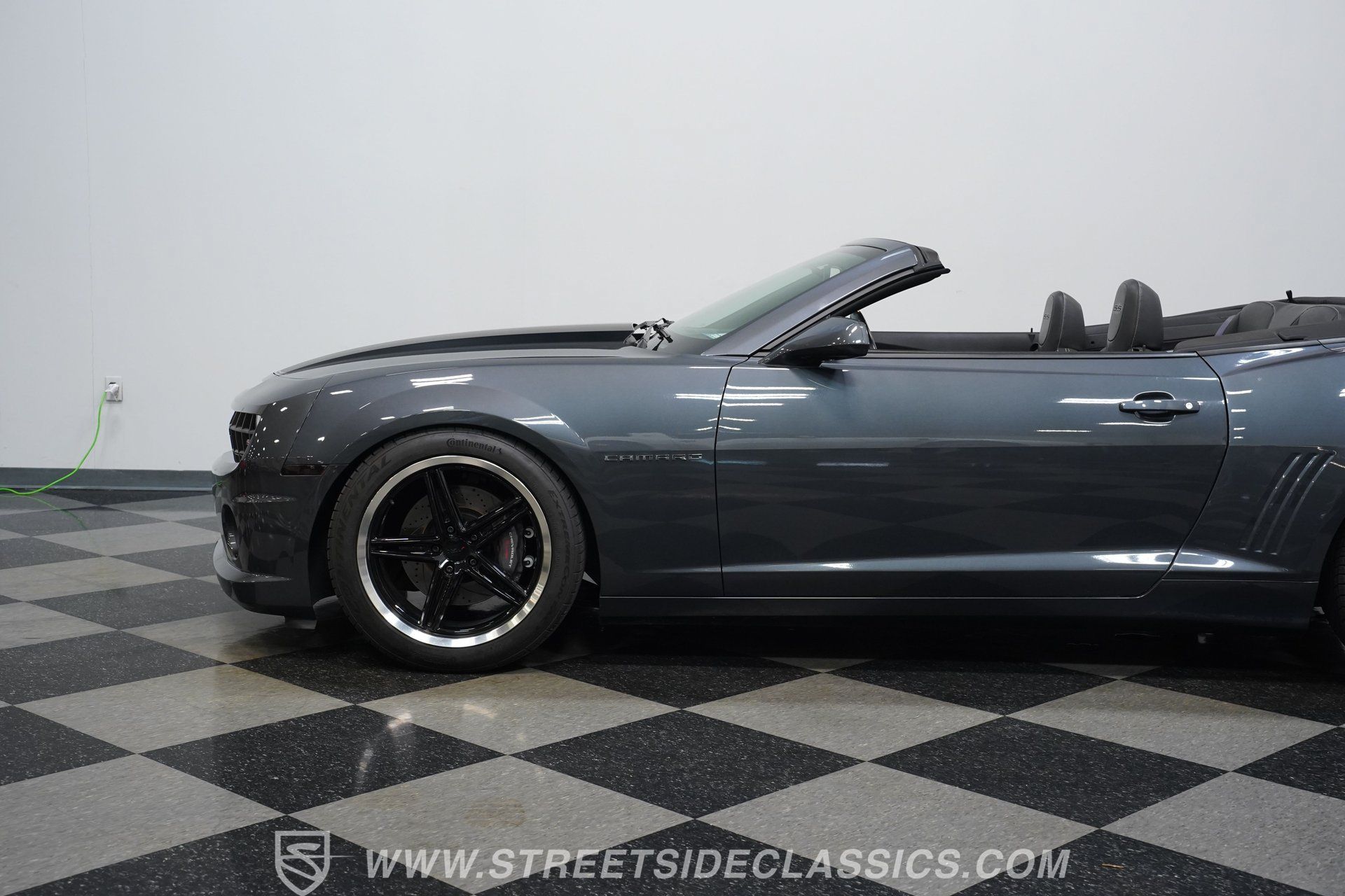 Used 2011 Chevrolet Camaro SS w/ RS Package RWD image 23