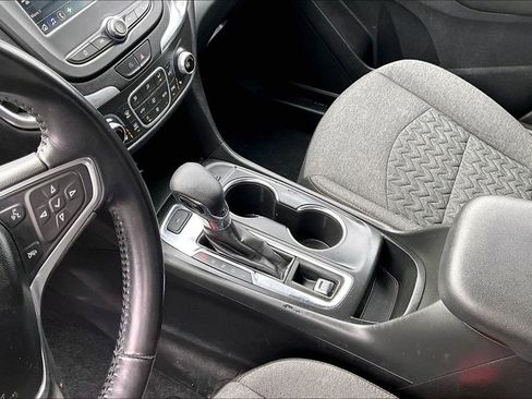 Used 2022 Chevrolet Equinox LT image 16