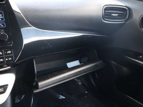 Used 2016 Toyota Prius Two FWD image 37