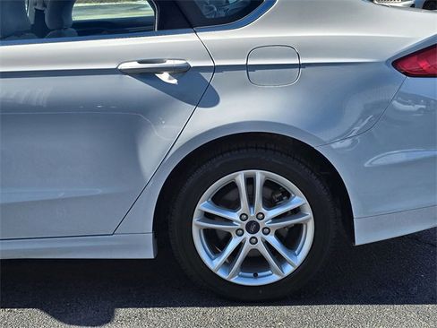 Used 2018 Ford Fusion S image 12