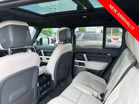 Used 2023 Land Rover Defender 130 SE AWD/4WD image 8