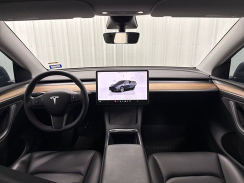 Used 2023 Tesla Model Y Long Range AWD/4WD image 15