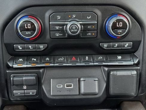 Used 2020 Chevrolet Silverado 1500 LTZ w/ LTZ Plus Package AWD/4WD image 19