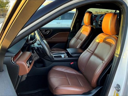 Used 2023 Lincoln Aviator Grand Touring w/ Class IV Trailer Tow Package image 33