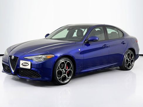 Used 2022 Alfa Romeo Giulia Ti w/ Active Assist Plus Package image 6