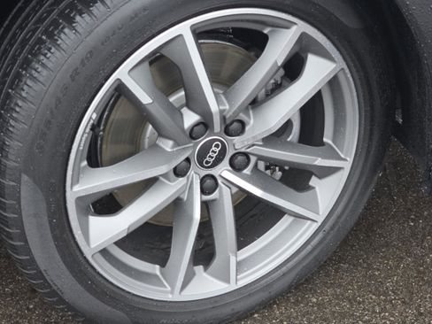 Certified 2025 Audi Q3 2.0T Premium w/ Convenience Package image 14