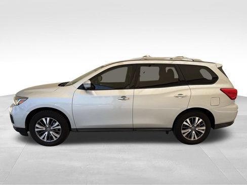 Used 2019 Nissan Pathfinder SL FWD image 11