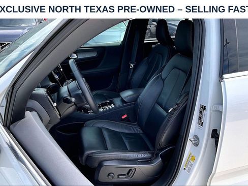 Used 2023 Volvo XC40 B4 Plus w/ Protection Package Premier FWD image 33