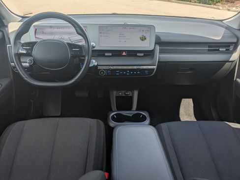 Used 2024 Hyundai Ioniq 5 SEL image 19