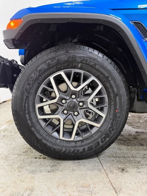 New 2026 Jeep Wrangler Unlimited Sahara w/ Whitecap Package AWD/4WD image 10