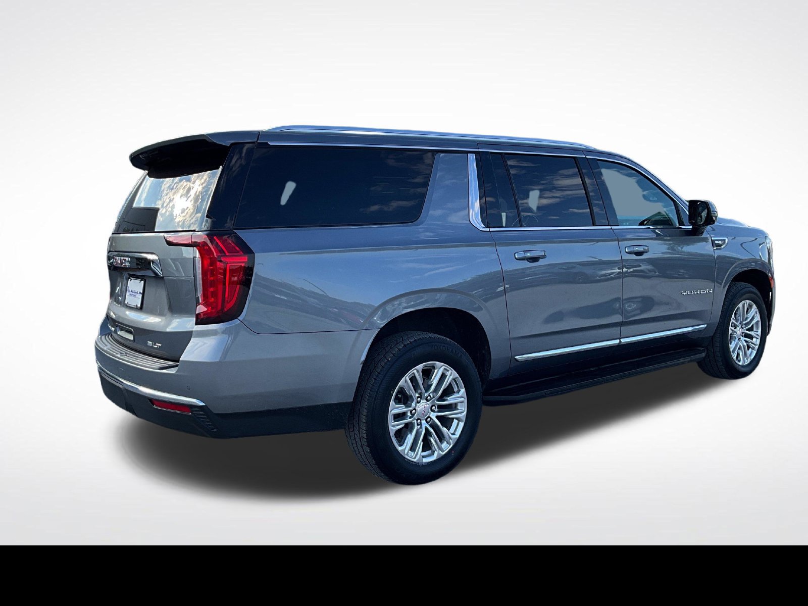Used 2021 GMC Yukon XL SLT w/ SLT Premium Package AWD/4WD image 5