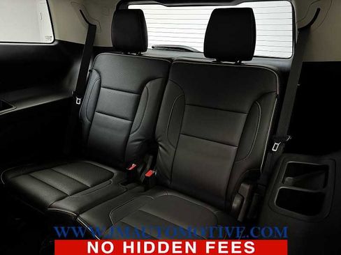 Used 2019 GMC Acadia Denali image 16