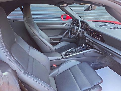 Used 2024 Porsche 911 Carrera S image 18