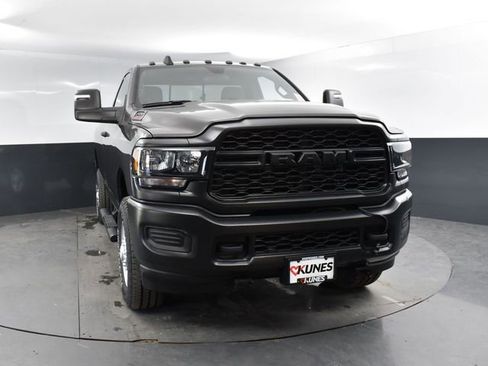 New 2024 RAM 2500 Tradesman w/ Snow Chief Group image 2