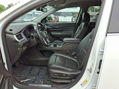 Used 2023 GMC Acadia SLT image 18