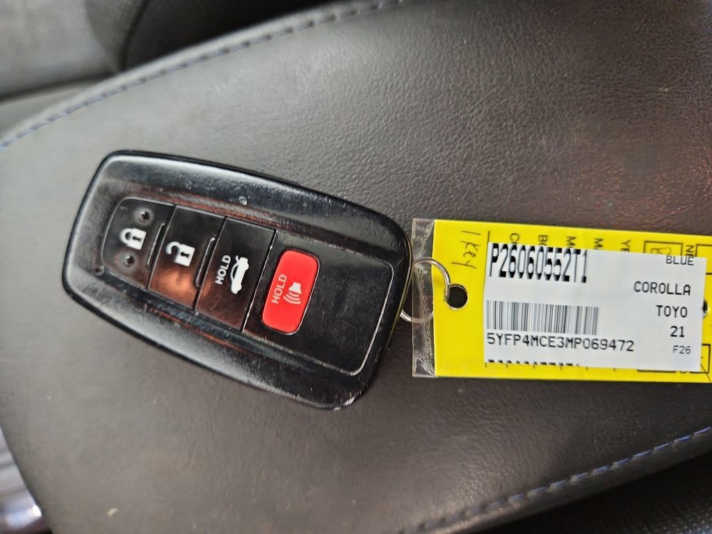 Used 2021 Toyota Corolla SE w/ SE Premium Package FWD image 29