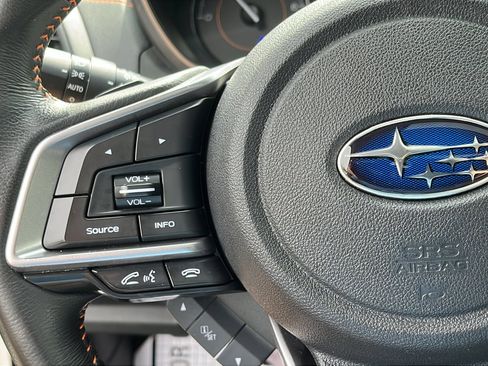 Certified 2021 Subaru Crosstrek 2.0i Premium w/ Moonroof Package AWD/4WD image 13