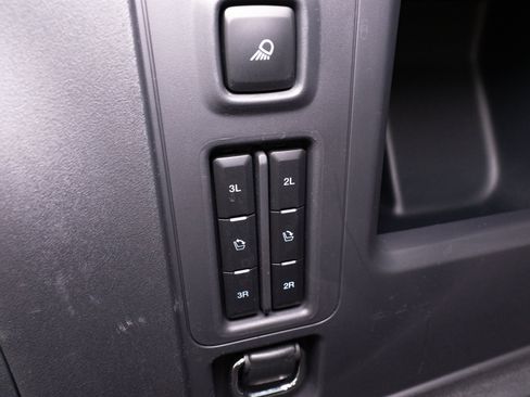 Used 2025 Ford Expedition Max Platinum w/ Platinum Ultimate Package AWD/4WD image 36